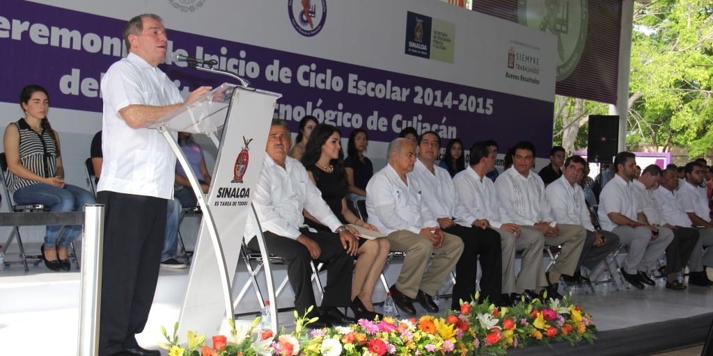 Inaugura Malova el ciclo escolar 2014-2015, el Director del ITC da bienvenida a los estudiantes