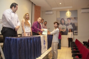 ENTREGA CHEQUES VERANO CIENTIFICO 07