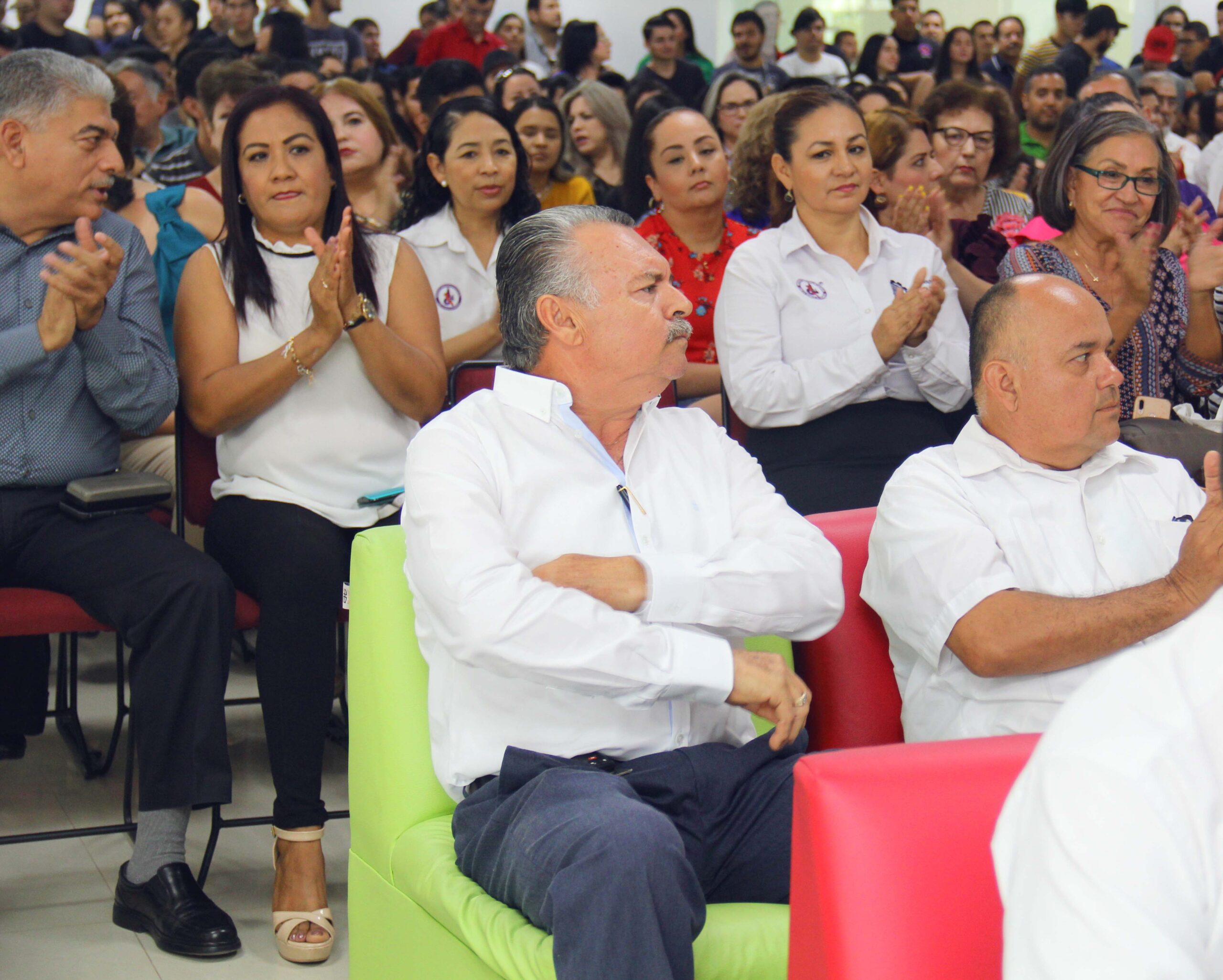 PRESENTACION NUEVO DIRECTOR 09