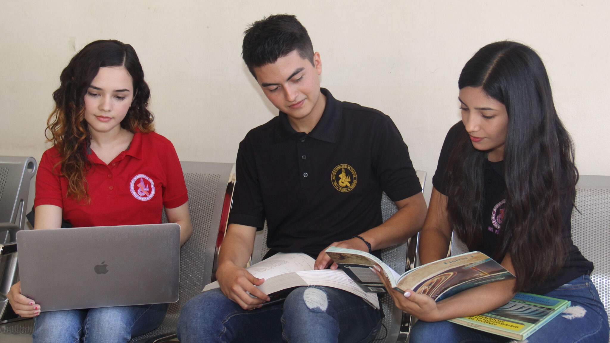 ¿Tienes la preparatoria terminada y te interesa estudiar una ingeniería en Navolato? Conoce más