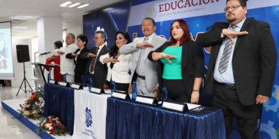 saludo a la bandera