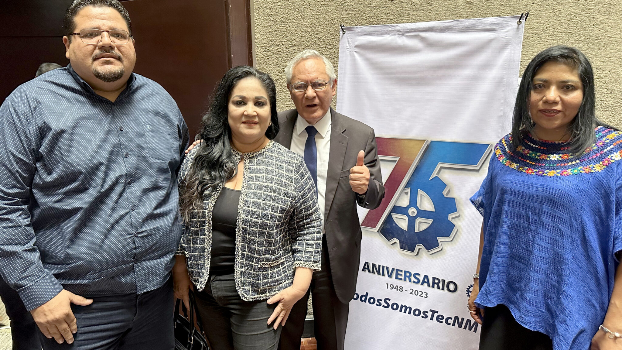 Realiza directora gestiones en beneficio de la institución