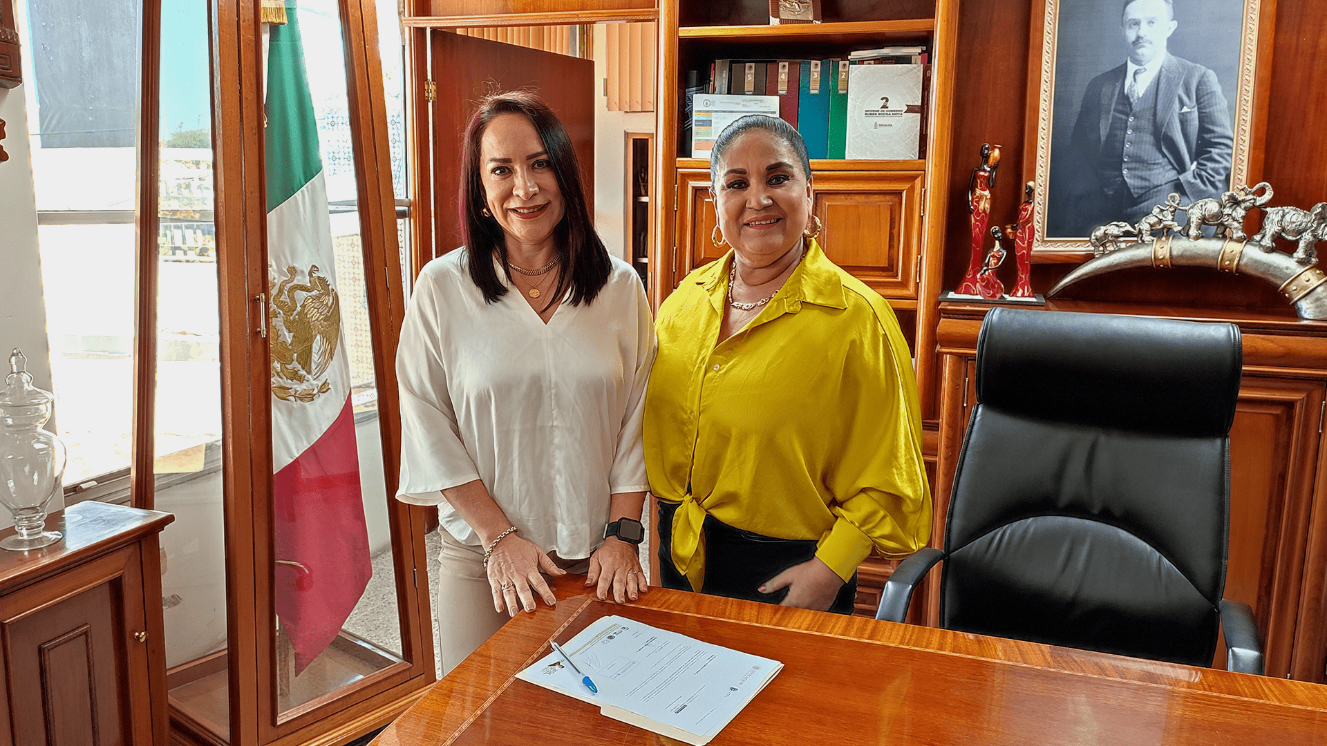 Dan nombramiento a nueva coordinadora del Centro de Lenguas Extranjeras