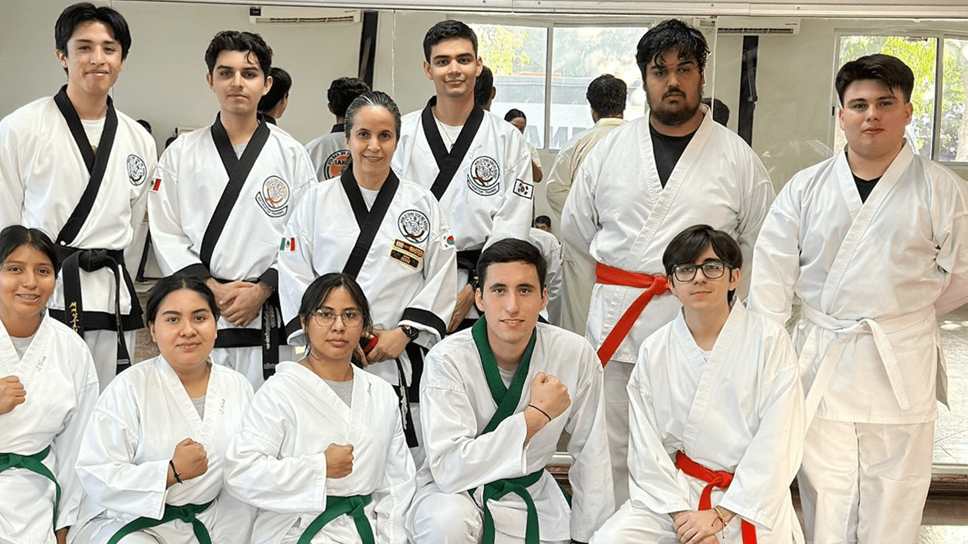 Presentan estudiantes del ITC examen de promoción de grado en Karate