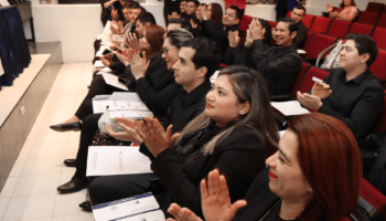 Entrega de diploma de salud y seguridad 7 2024 dic_